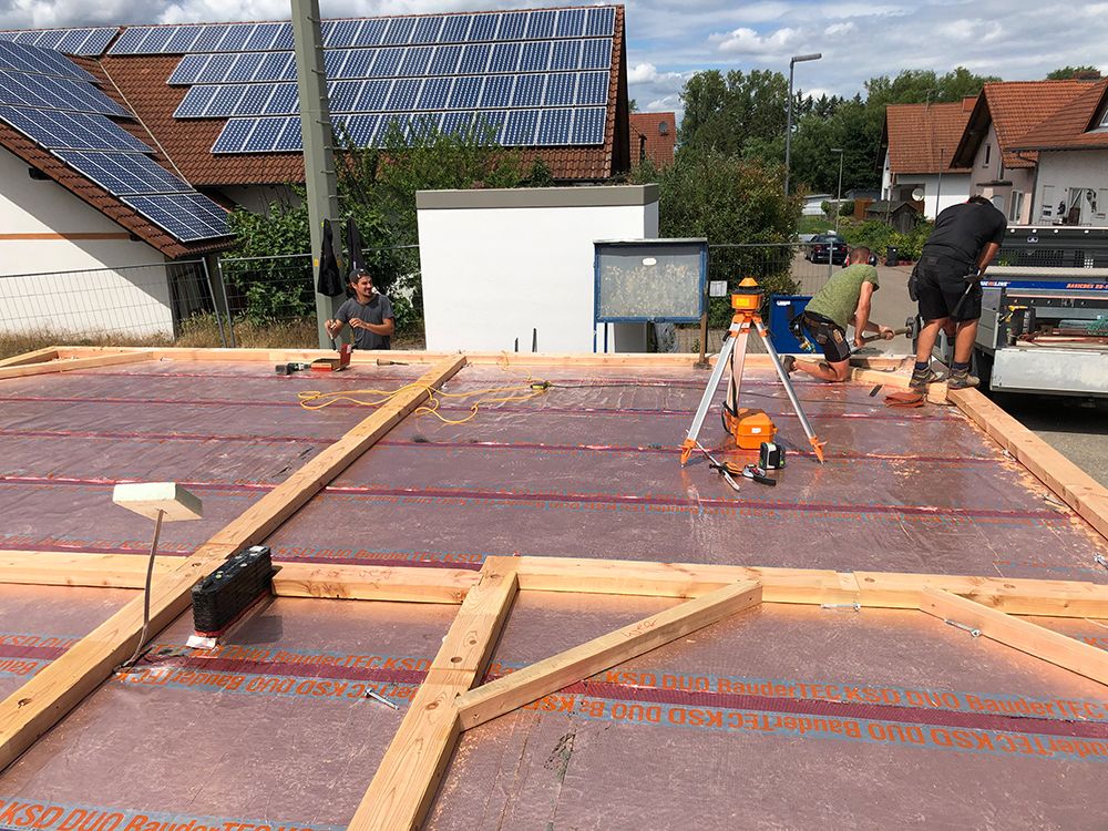 Wohnhaus Eindeckung Und Fassade